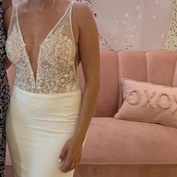 Saint-Patrick White One Collection Wedding Dress - Picture 2 of 4